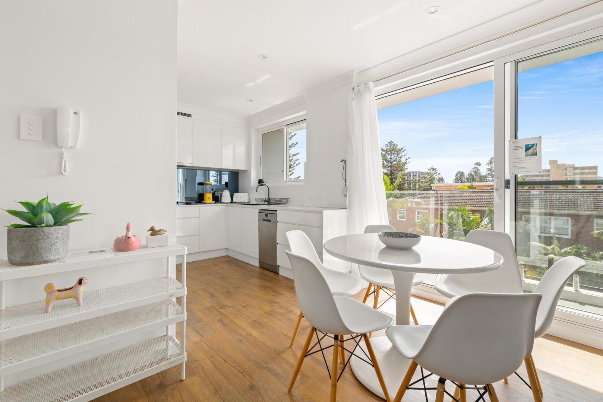 Chic Apartment Footsteps From Manly Beach Sydney Luaran gambar